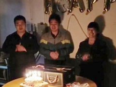 暖心:集體生日Party,業佳精密機械為12月份員工慶祝生日!